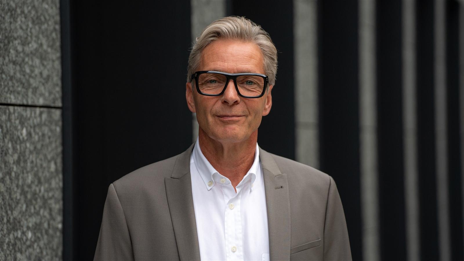 Headshot Ralf Bufler