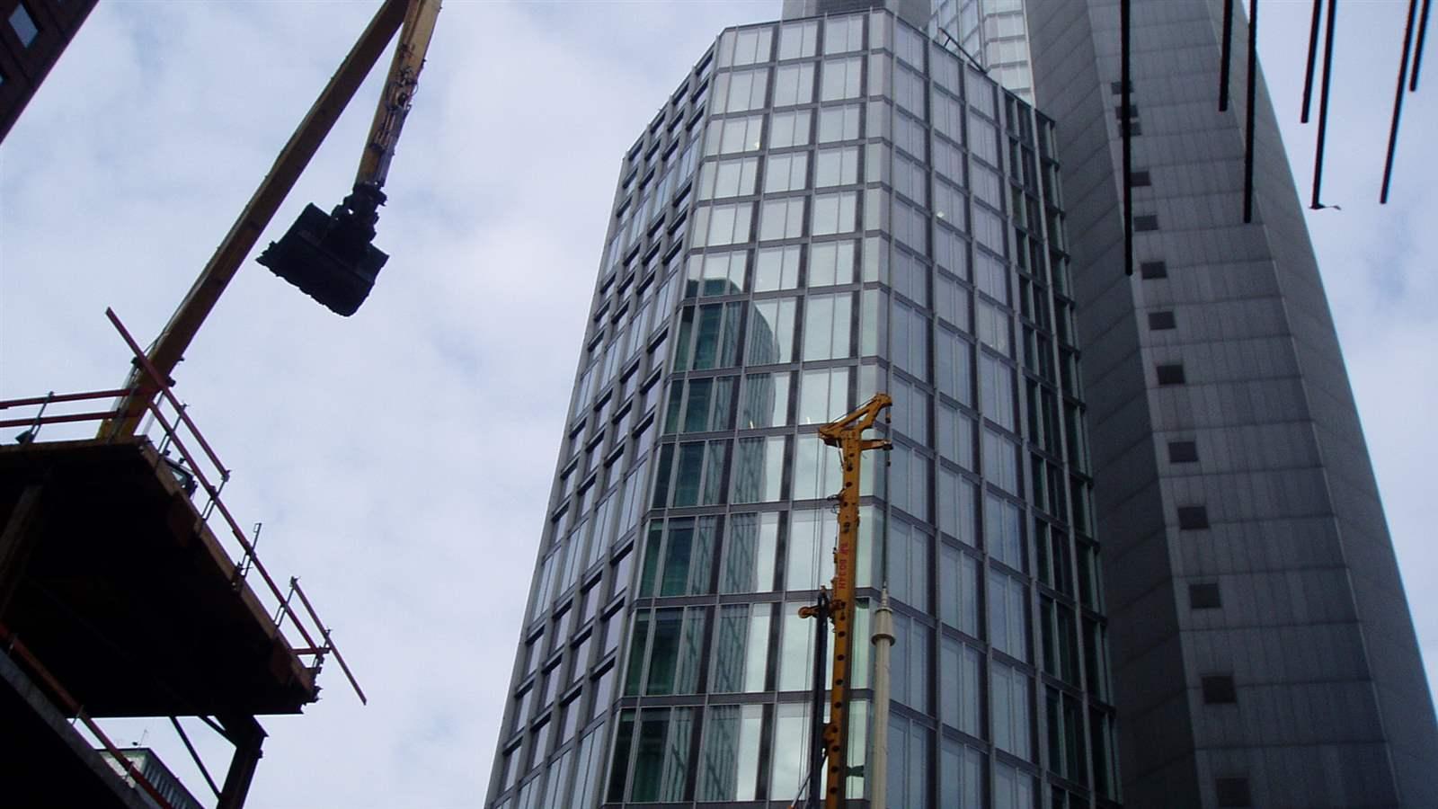 Hochhausgruendung Omniturm